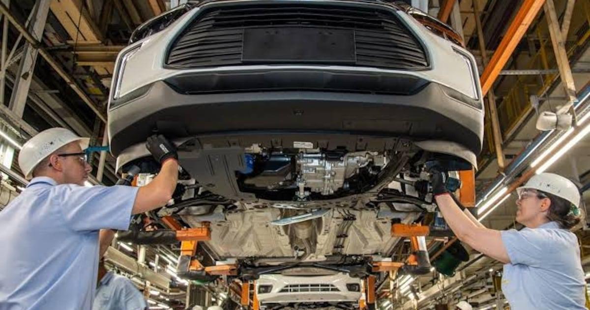 Crescimento na venda de veículos em 2025 enfrenta desafio dos juros