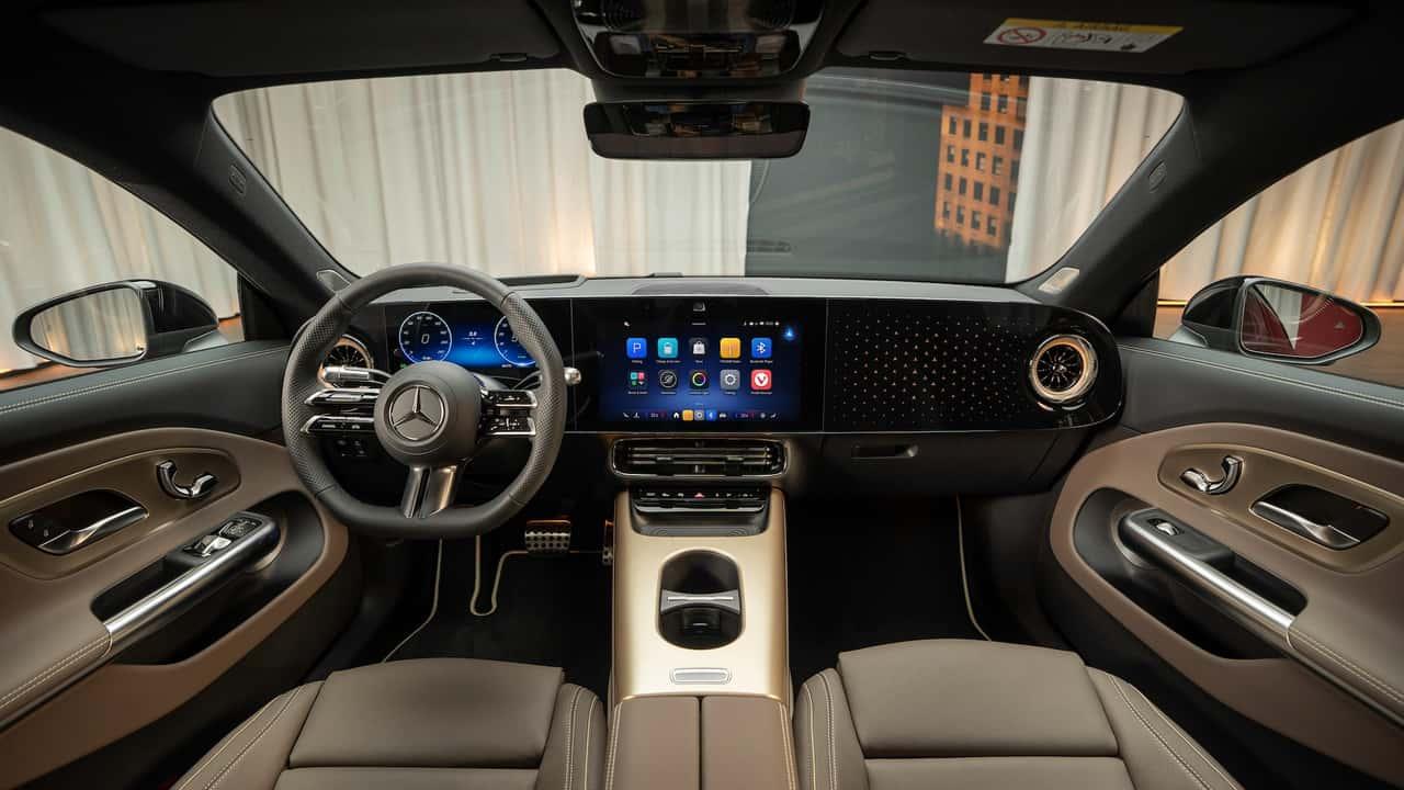 Explore o luxuoso interior do Mercedes-Benz CLA 2026
