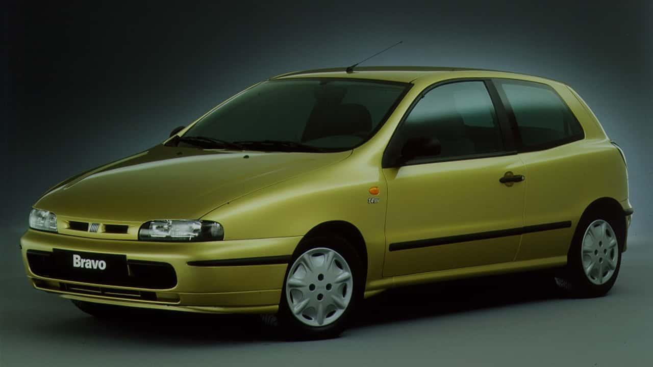 Fiat Bravo/Brava celebra 30 anos de história automotiva inovadora