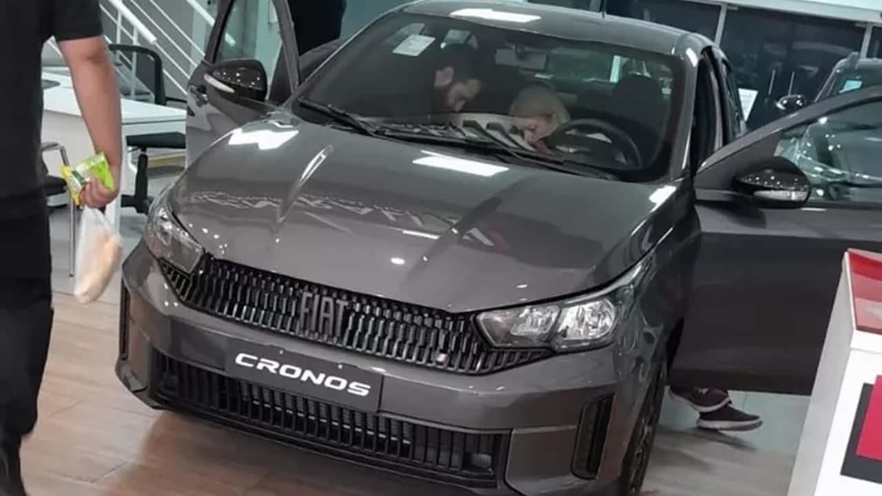 Fiat Cronos 2026: novidades chegam às concessionárias brasileiras