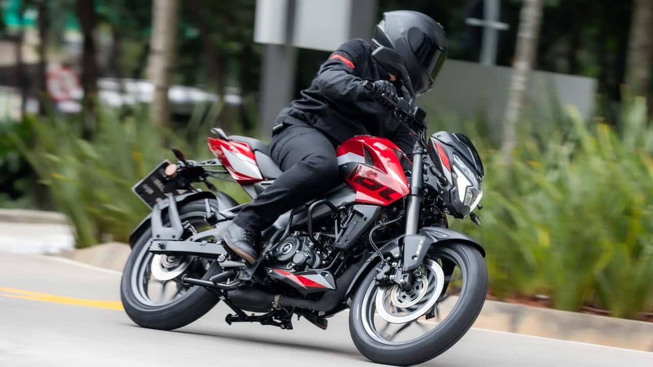 Novas bajaj dominar 160 e 200 2026: mais recursos e preços revelados