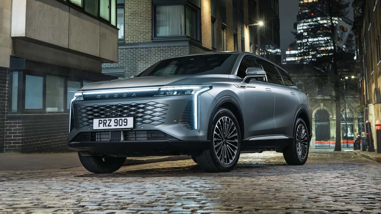 Novo SUV da Omoda promete até 1.100 km de autonomia no Brasil