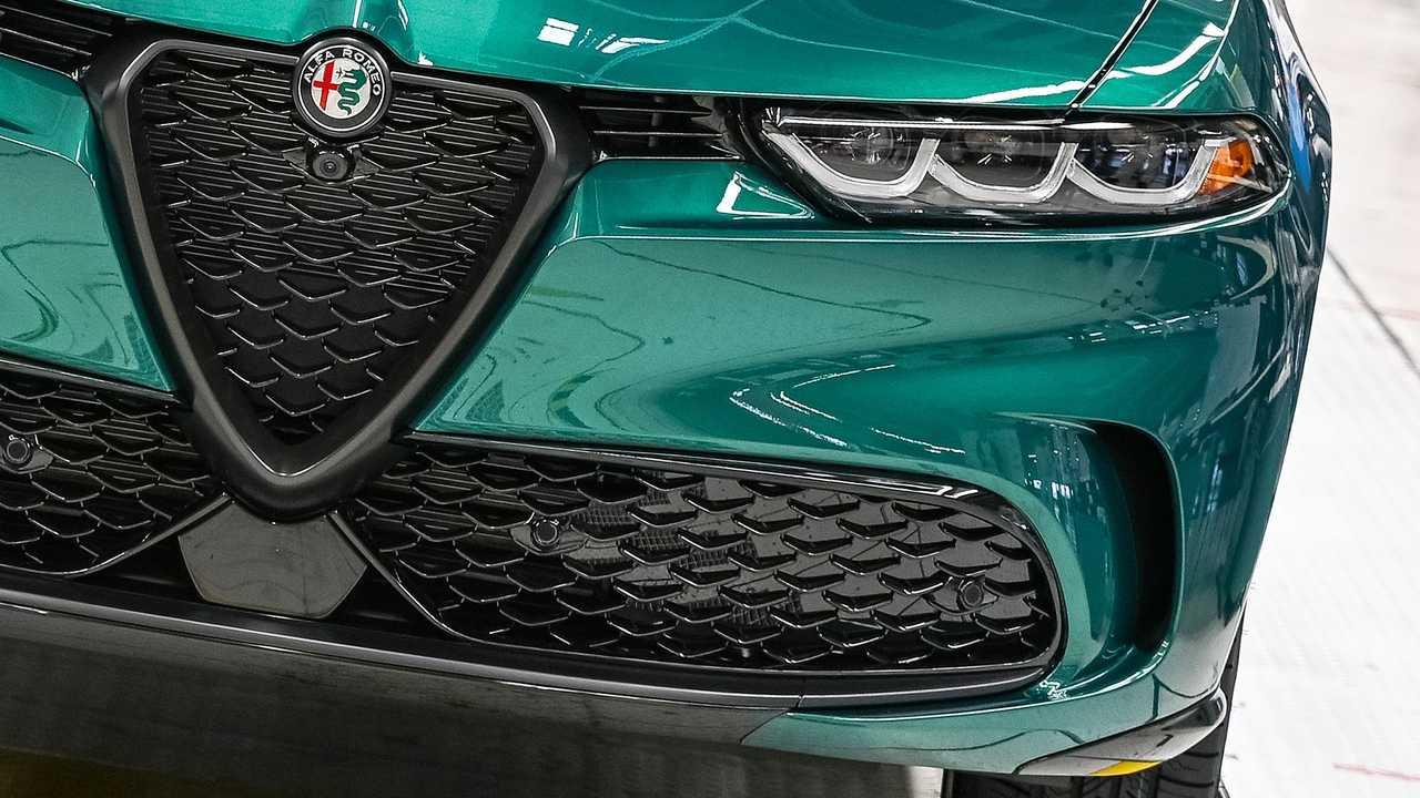 Stellantis enfrenta possível venda de Alfa Romeo e Maserati