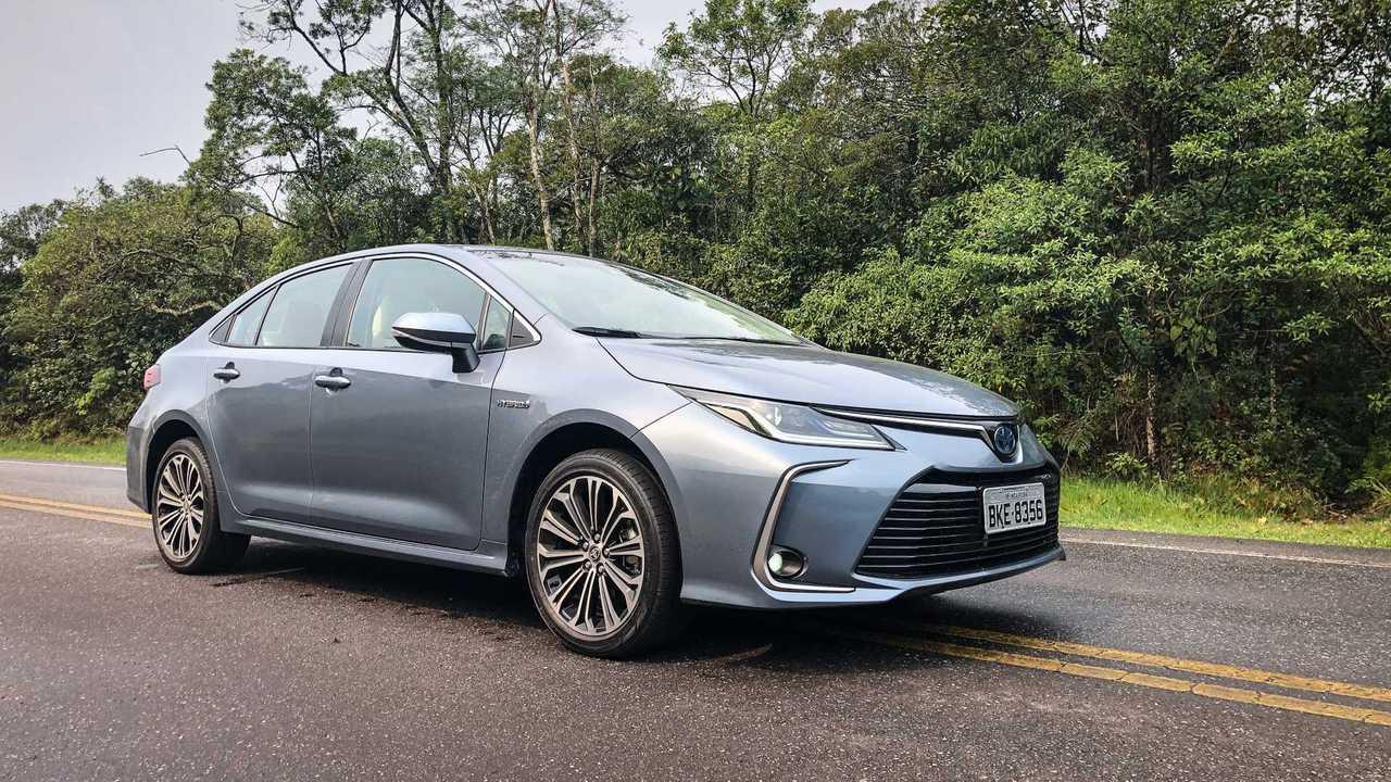 Toyota Corolla se destaca na procura de híbridos usados no Brasil