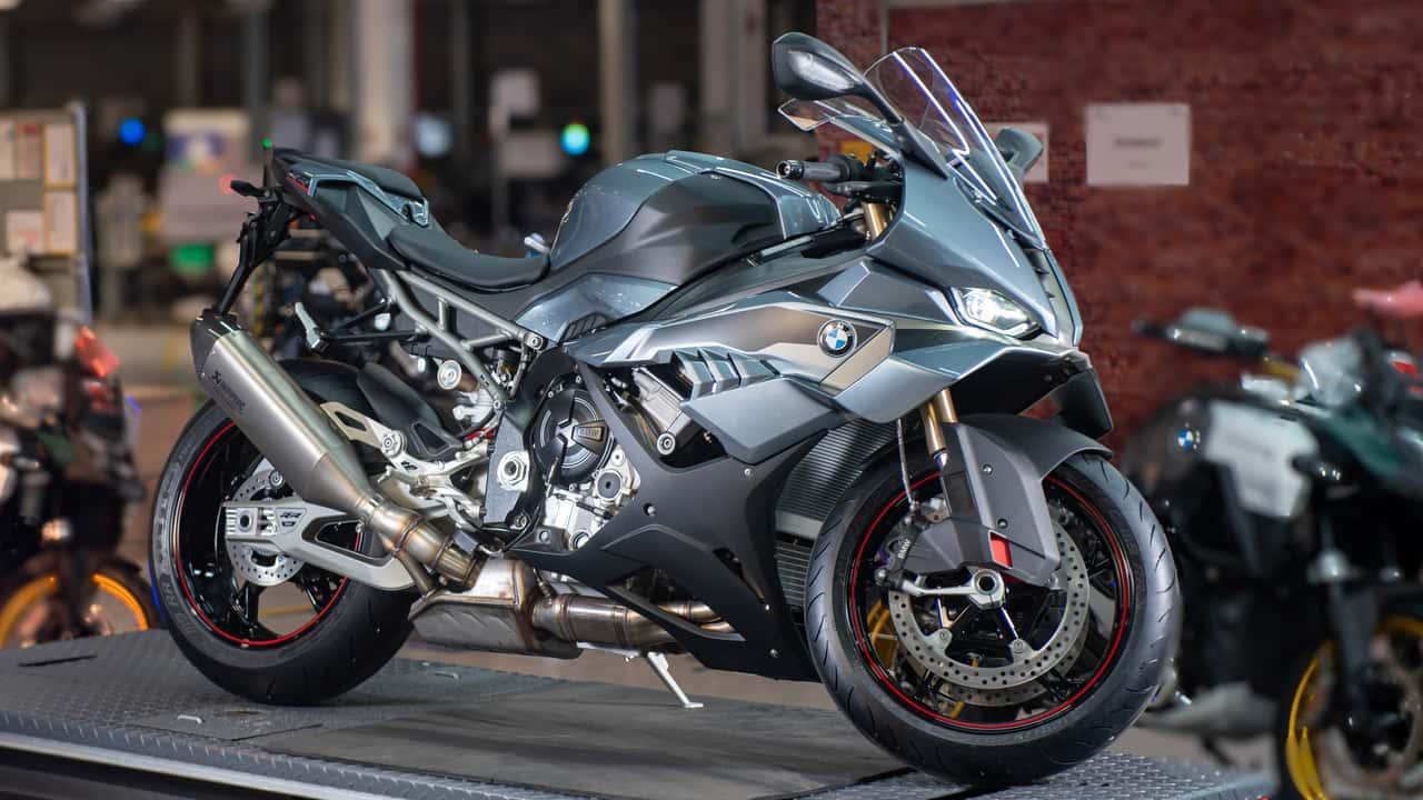 BMW S 1000 RR 2025: produção no Brasil e seus detalhes