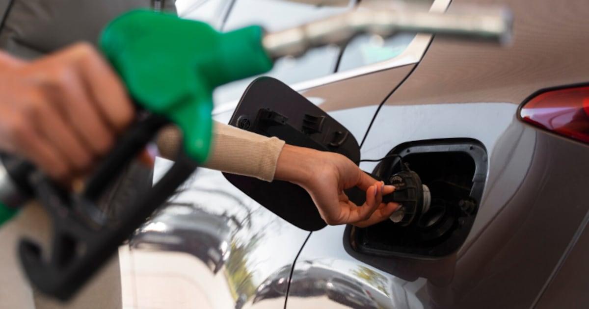 Abastecimento de carros antigos e monocombustíveis com gasolina 30% etanol