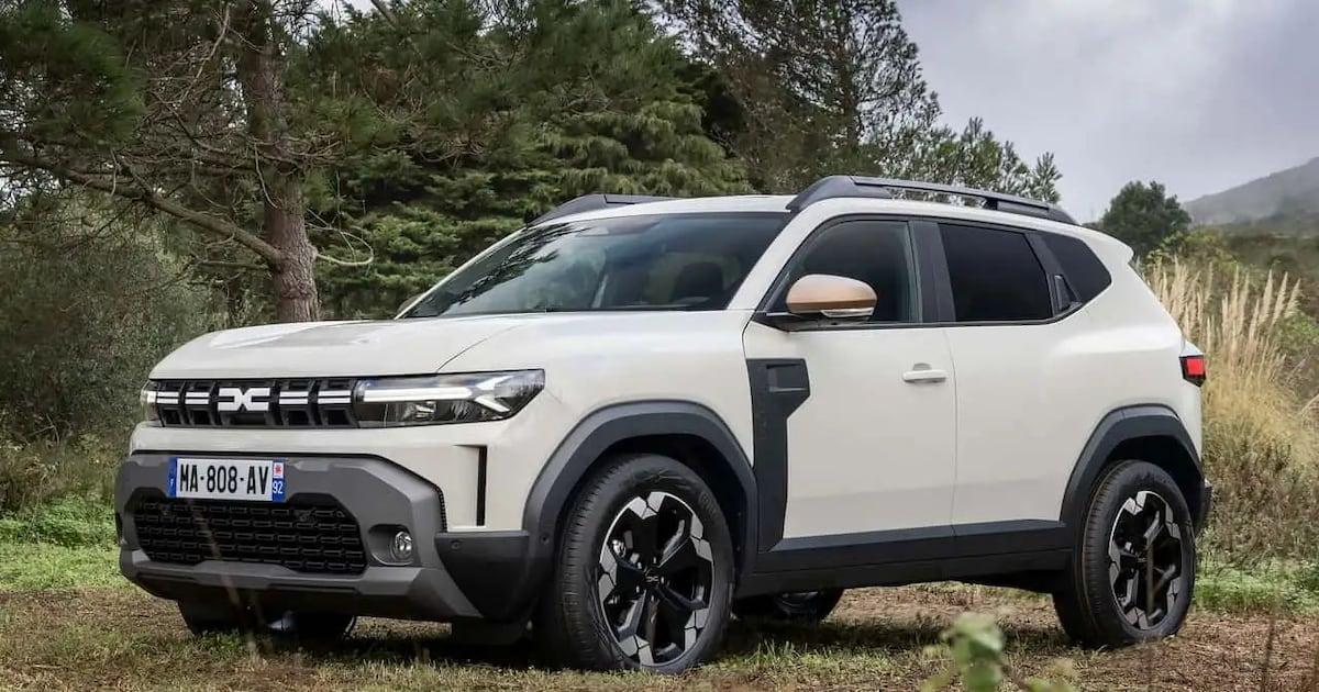 Duster e Sandero inovam com lançamento de versões elétricas em breve